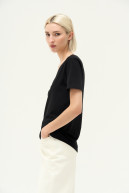 REMERA V M/C TAYLOR