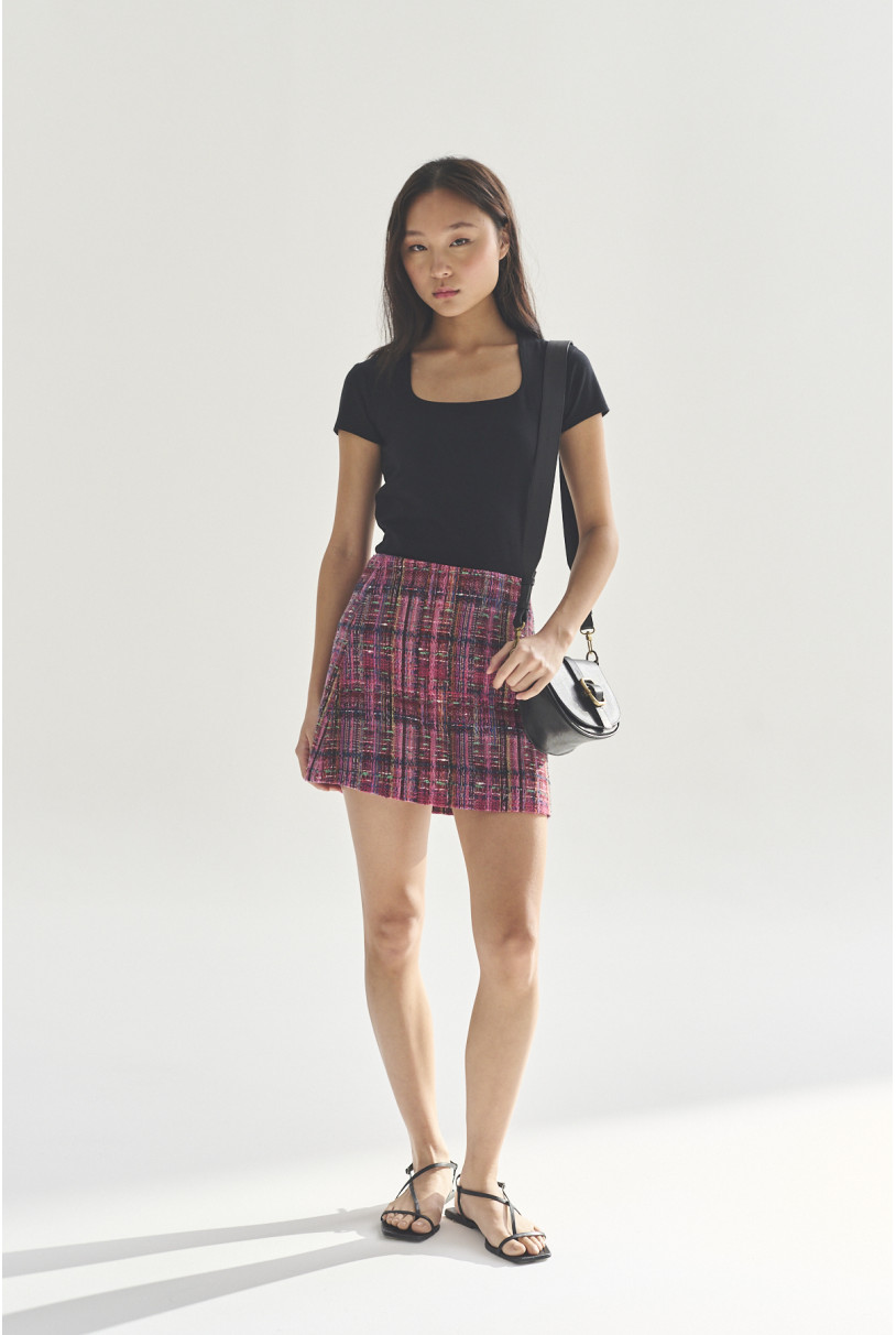 REMERA C/CUADRADO M/C NEIL