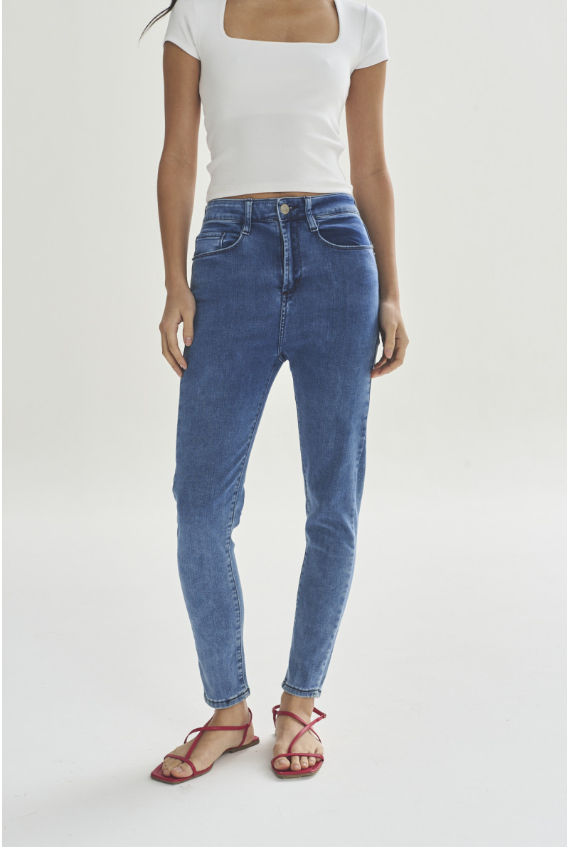 JEAN NATALIE AZUL CLARO