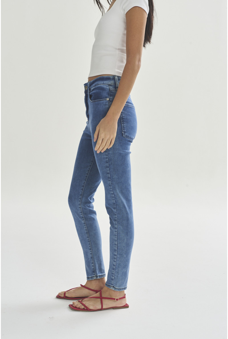 JEAN NATALIE AZUL CLARO