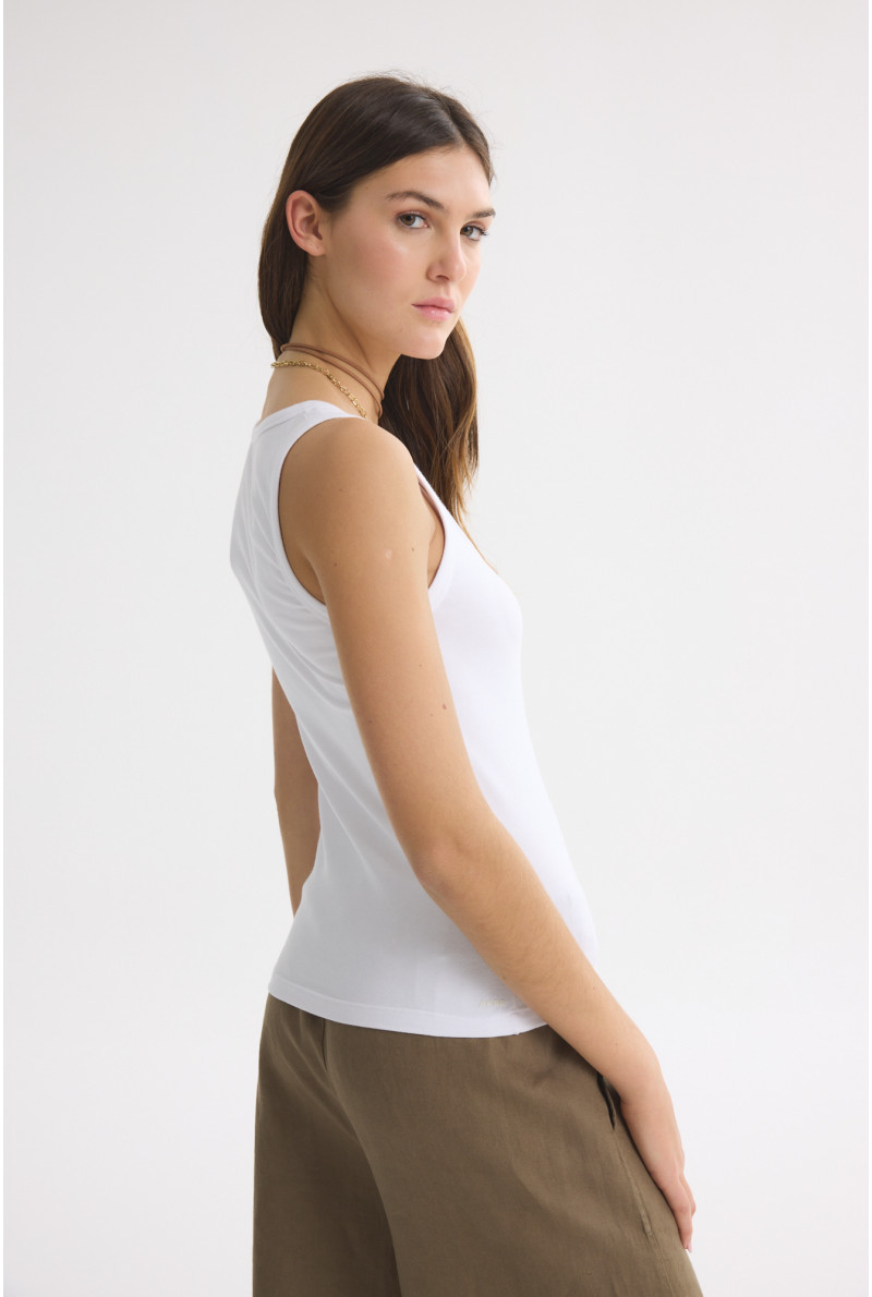 MUSCULOSA C/CUADRADO ARIANA