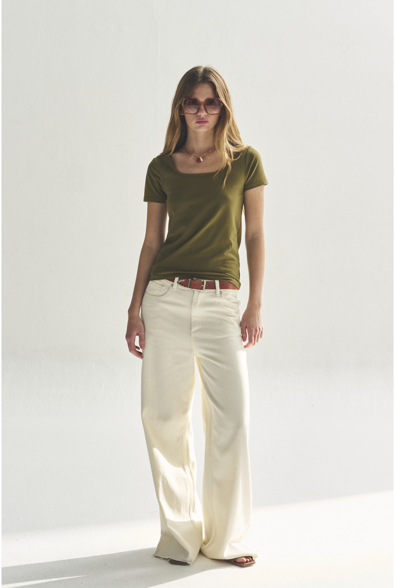 REMERA C/CUADRADO M/C HAROLD