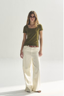 REMERA C/CUADRADO M/C HAROLD