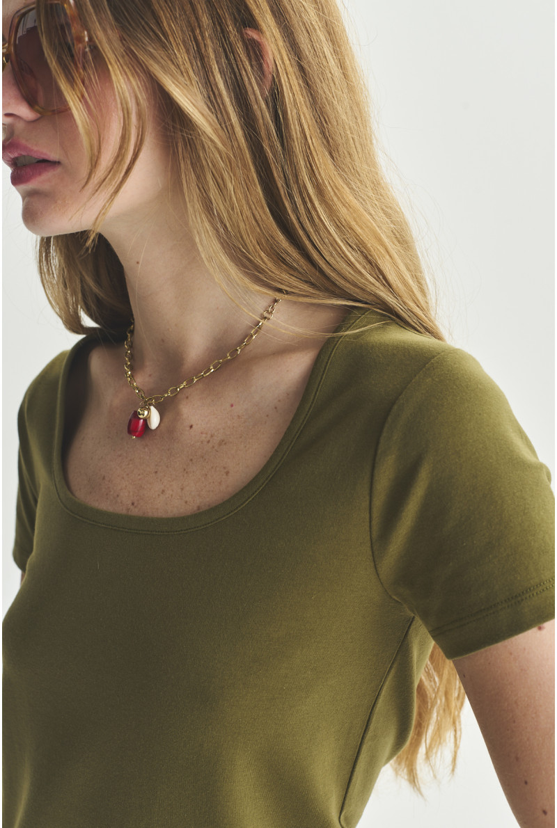 REMERA C/CUADRADO M/C HAROLD