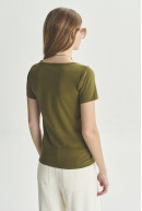 REMERA C/CUADRADO M/C HAROLD