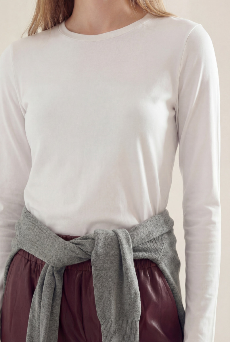 REMERA CUELLO REDONDO DYLAN