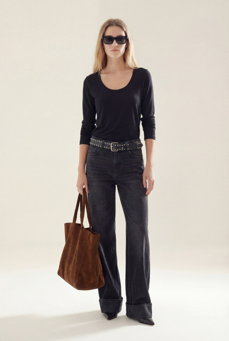 REMERA CUELLO U  DYLAN