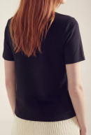 REMERA CUELLO V MANGA CORTA NAOMI