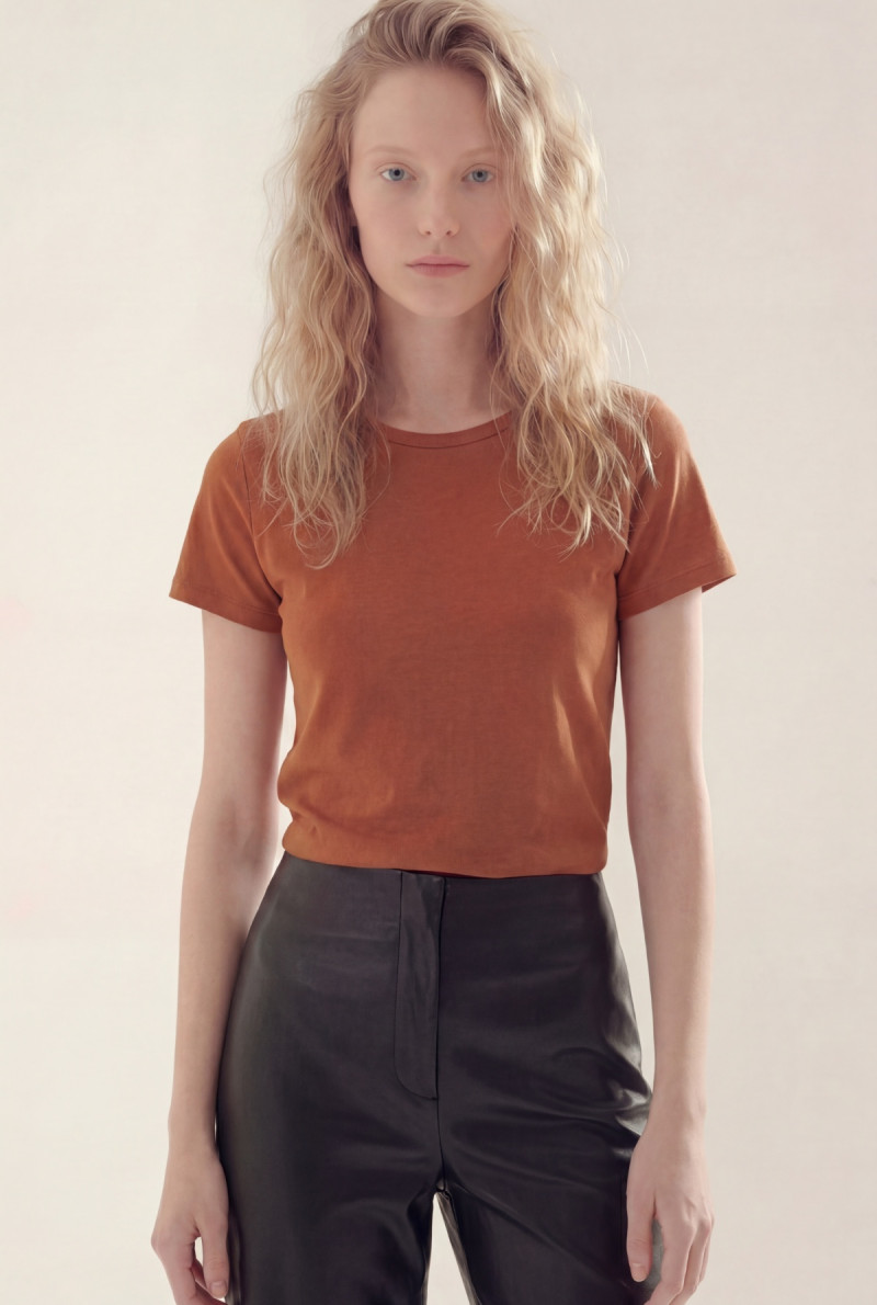 REMERA MANGA CORTA DANA