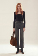 REMERA CUELLO U SIMONE