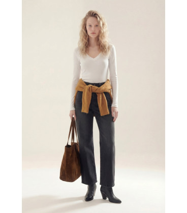 REMERA CUELLO V SIMONE