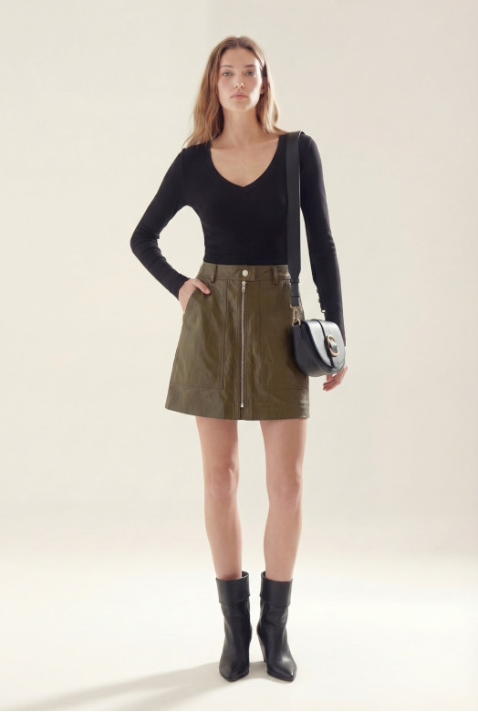 REMERA CUELLO V SIMONE