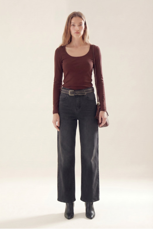 REMERA CUELLO CUADRADO SIMONE