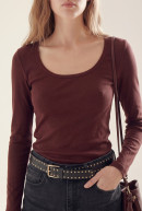 REMERA CUELLO CUADRADO SIMONE