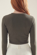 REMERA CUELLO V SIMONE