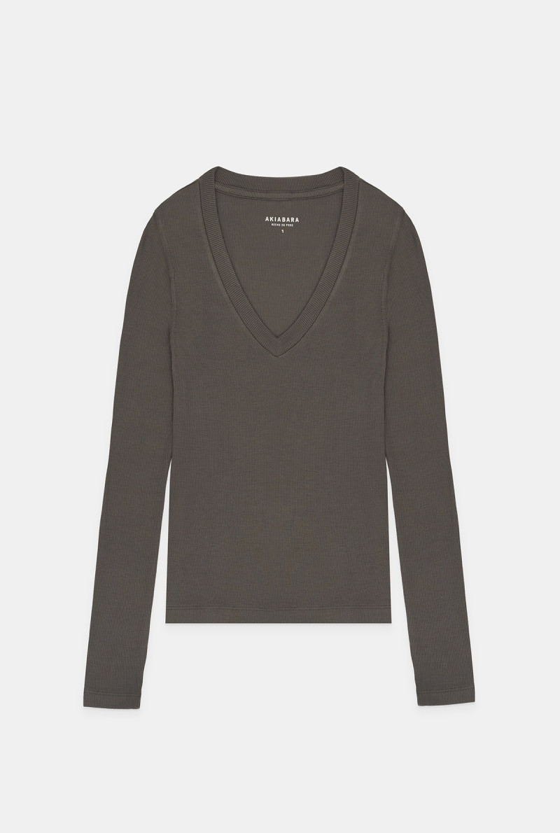 REMERA CUELLO V SIMONE