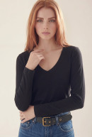 REMERA CUELLO V SIMONE