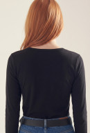 REMERA CUELLO V SIMONE