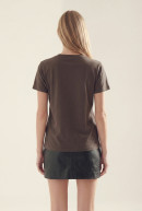 REMERA CUELLO V MANGA CORTA ALLISON