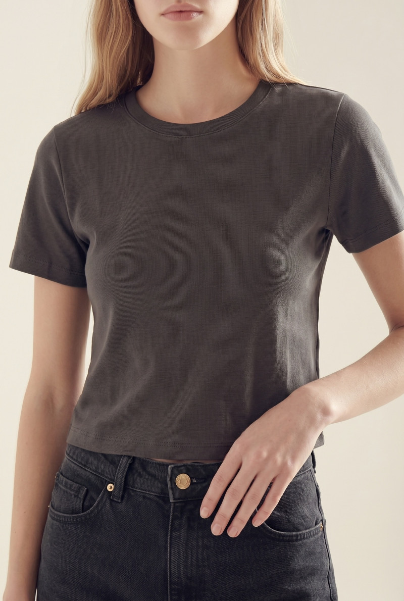 REMERA MANGA CORTA NAOMI