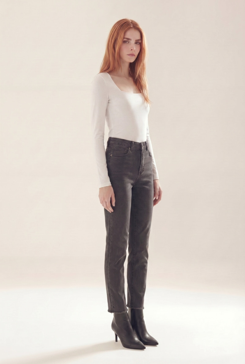 JEAN STRAIGHT NINA