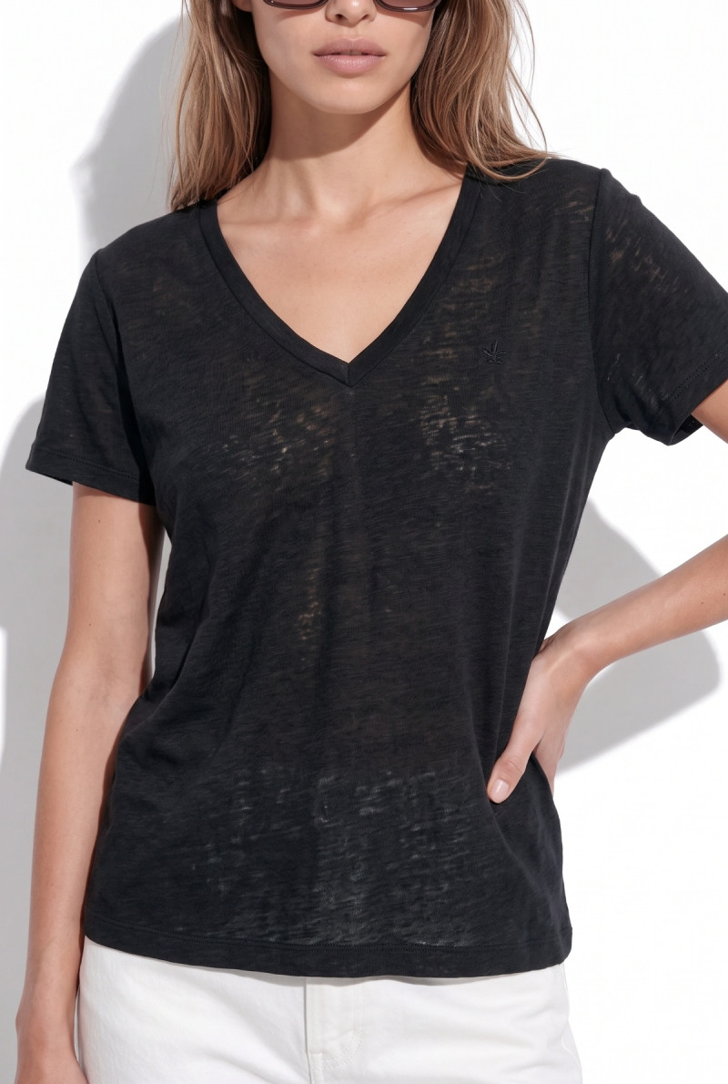 REMERA V M/C MARVIN