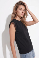 REMERA CUELLO REDONDO SIMONE