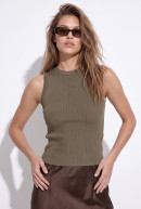 MUSCULOSA NINA