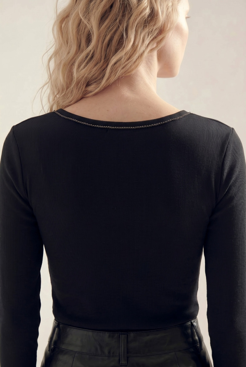 REMERA MEL
