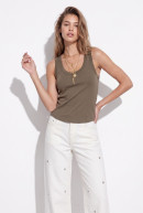 MUSCULOSA U DUKE
