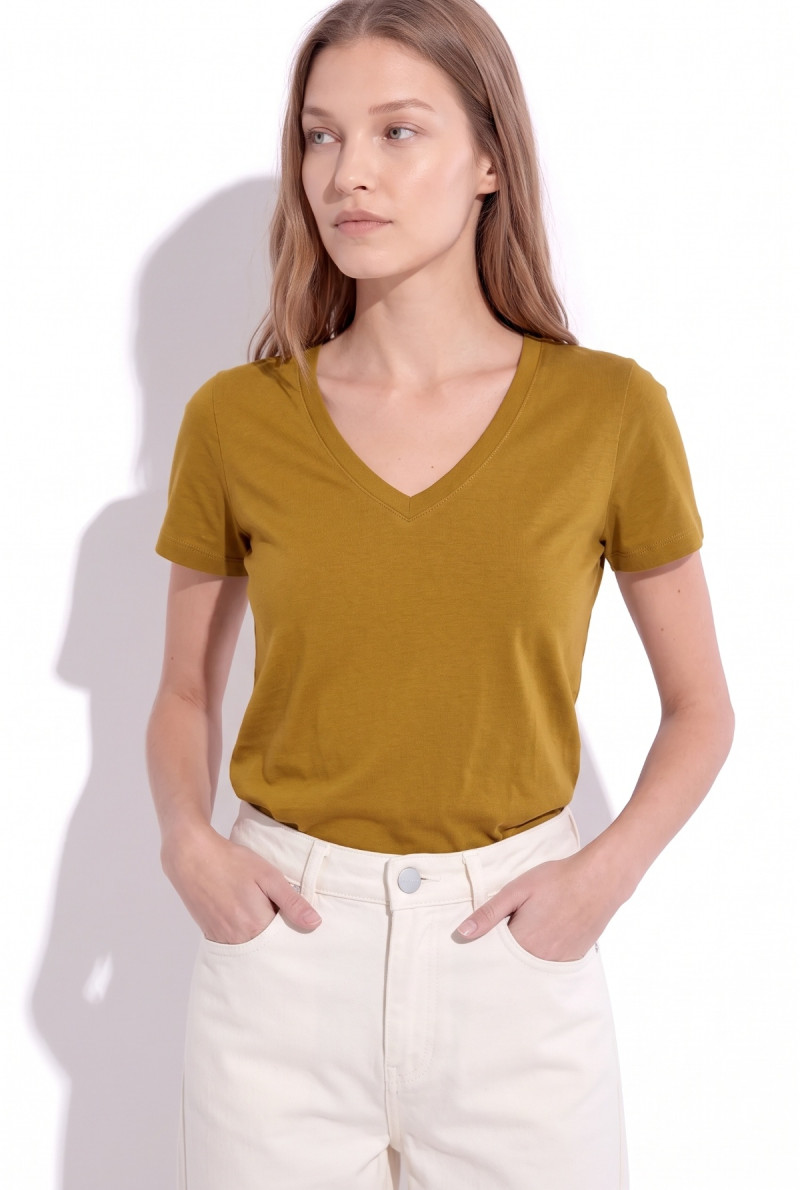 REMERA V M/C RONNIE