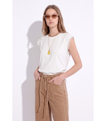 REMERA CUELLO REDONDO SIMONE