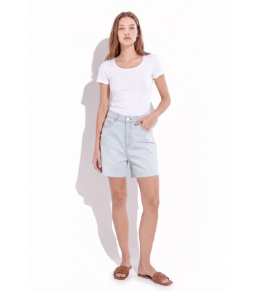 SHORT CON ROTURAS CHUCK