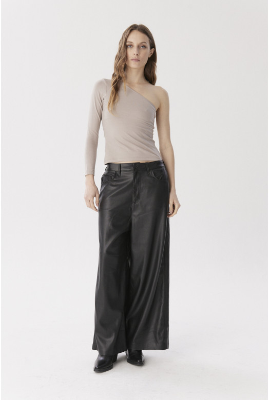 REMERA ASIMETRICA NORAH